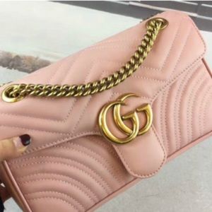 Meet your Posher, Avrora